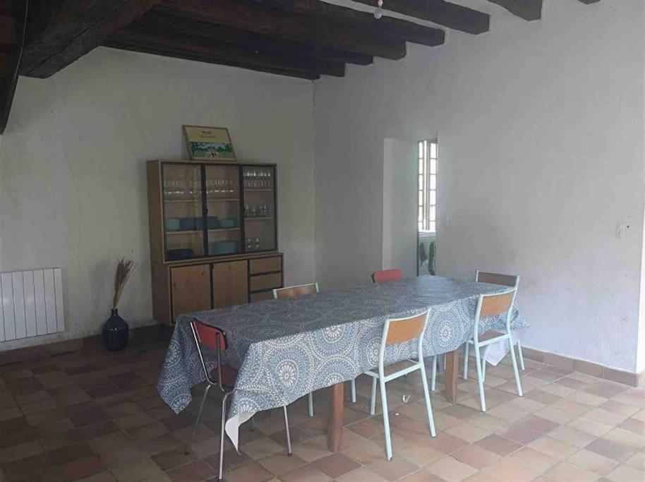 Holiday home Maison De Famille - Grand Jardin Clos - 15mn Du Zoo De Beauval Selles-sur-Cher